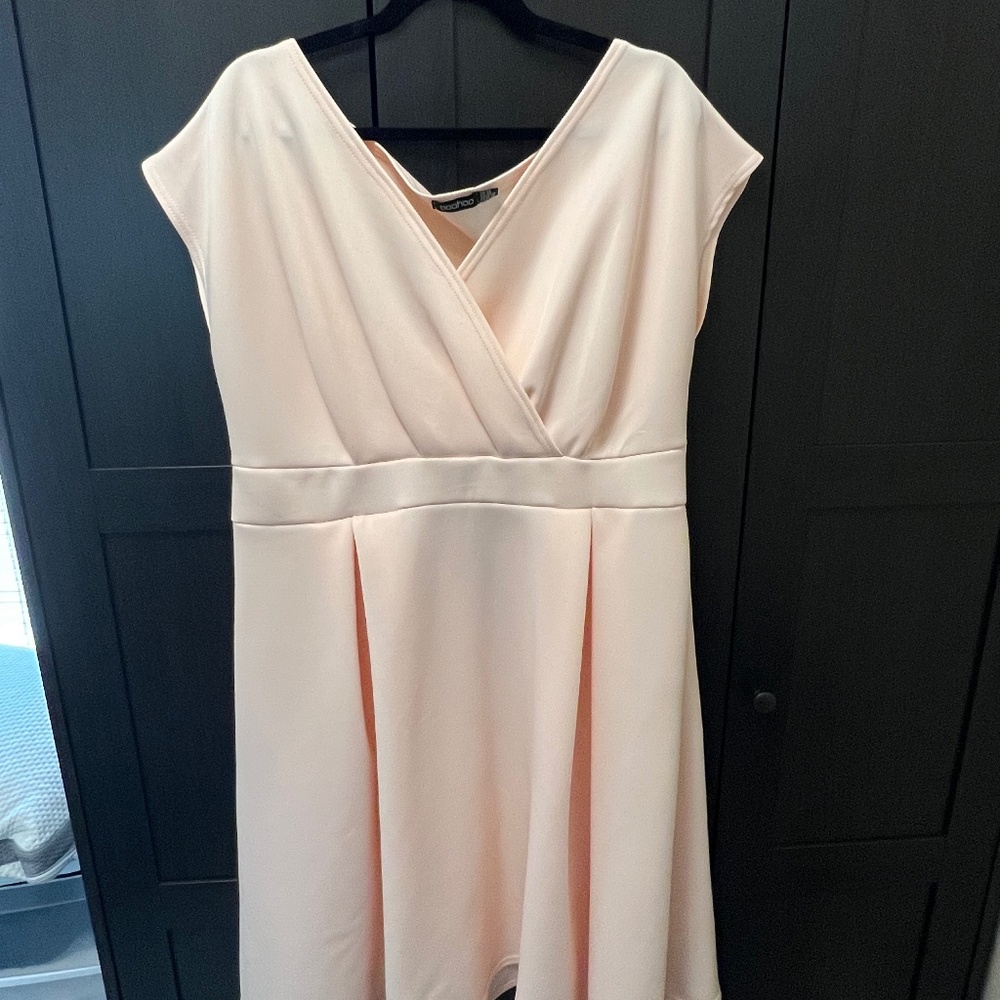 Boohoo Plus Pale Pink Midi Dress